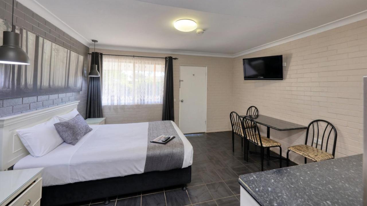 Country Leisure Motor Inn Dubbo Exterior foto